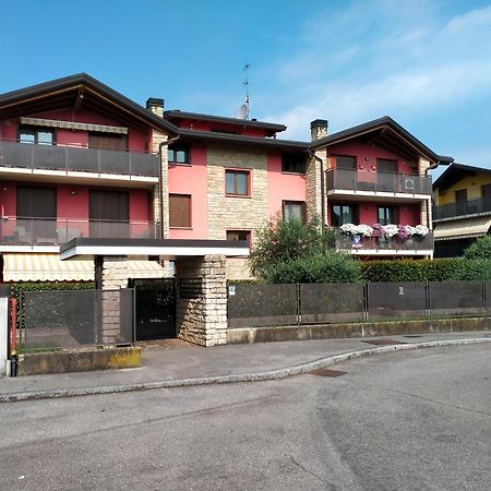 Appartamento Casa Erri Brusaporto Esterno foto